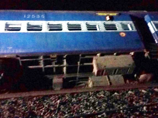 Forty injured in Mangalore Express derailment 2